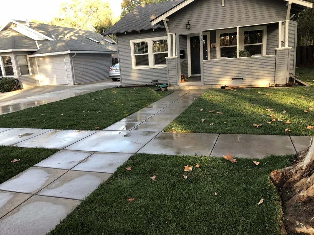 Custom residential landscaping in Modesto, CA - Castro's Landscaping