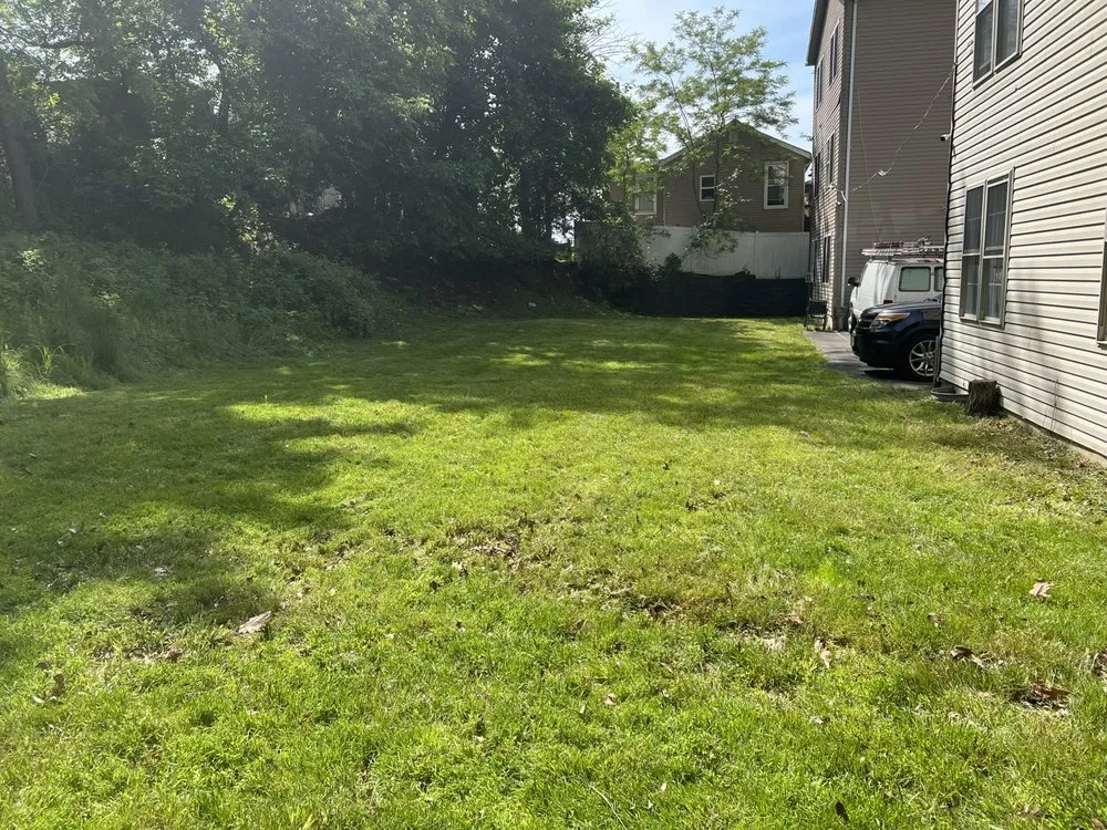 Top-rated garden landscaping for homes in Clifton, NJ by Cata Landscaping