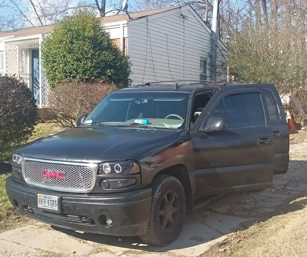 Reliable yard cleanup service experts serving Lanham, MD - Cater 2 Care