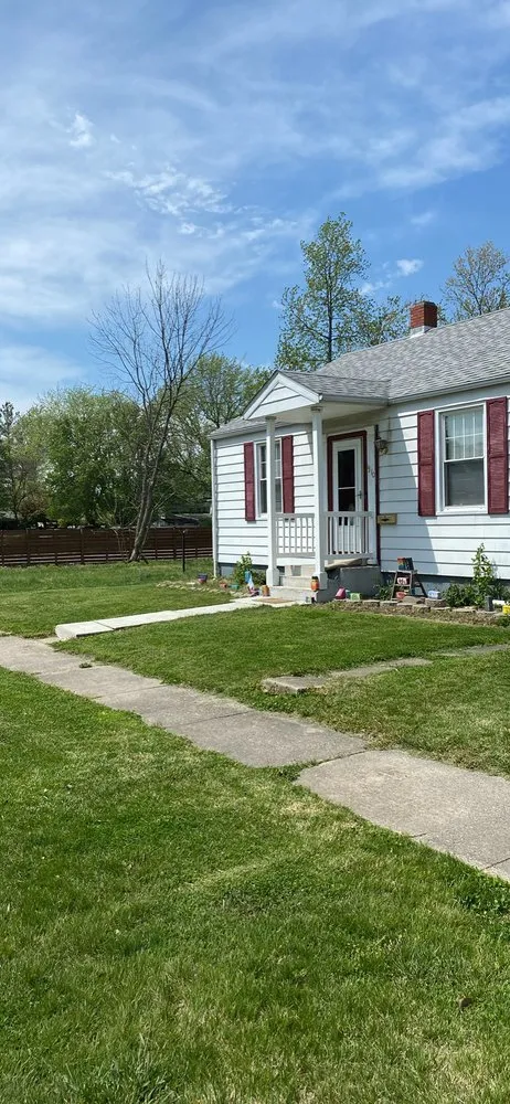 Professional outdoor landscaping near you in Centralia, IL by Cates Lawn Clippings