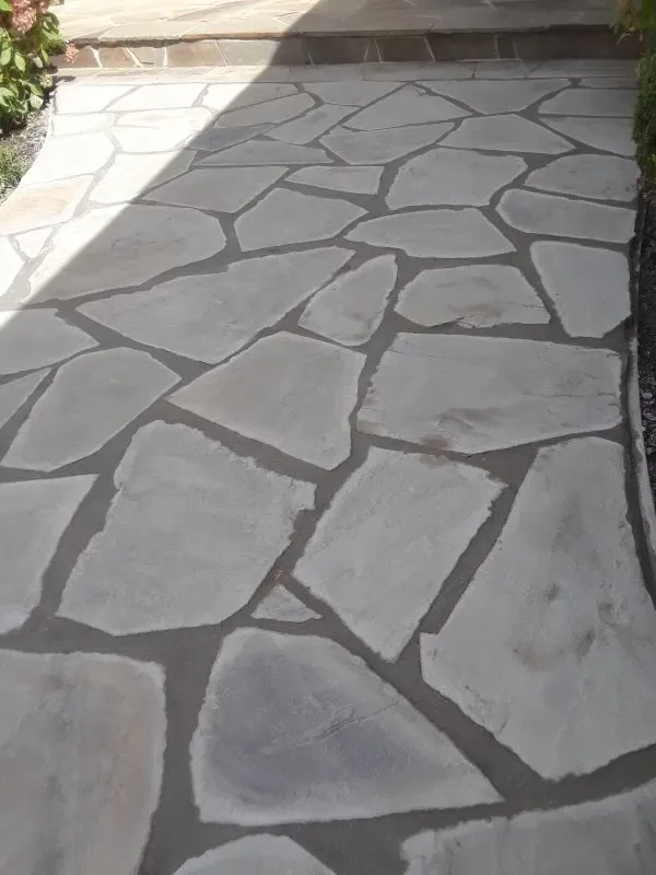 Expert lawn mowing service experts serving Pittsburg, CA - Catherine G G Landscaping