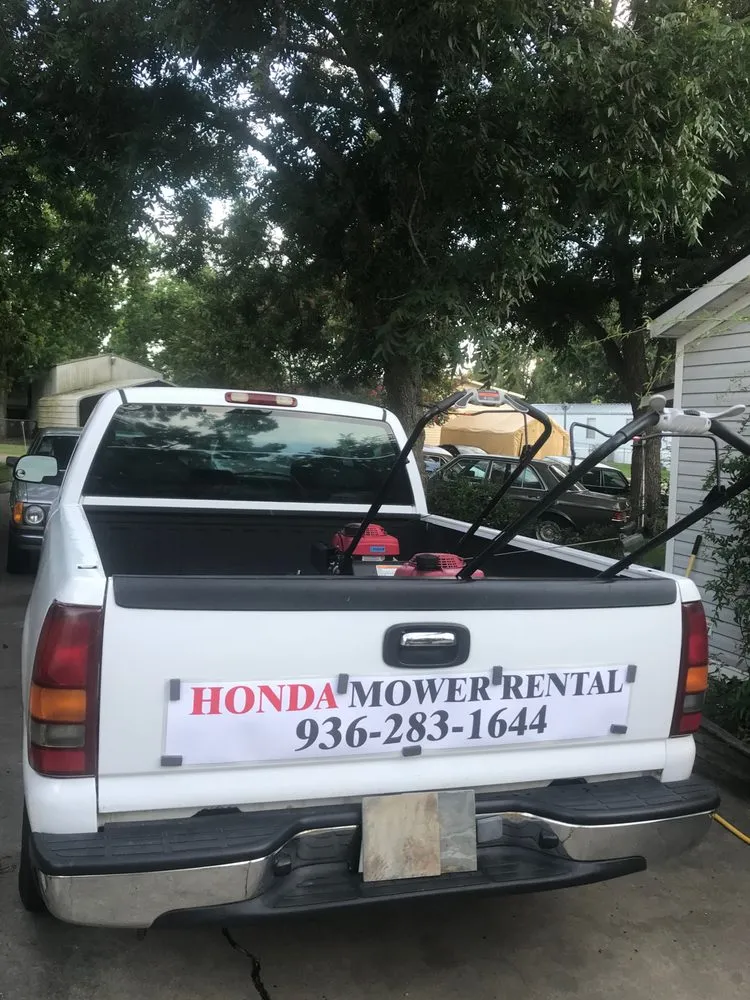 Professional lawn care service with custom design across Willis, TX - Cathy’s Honda Mower Rental Services