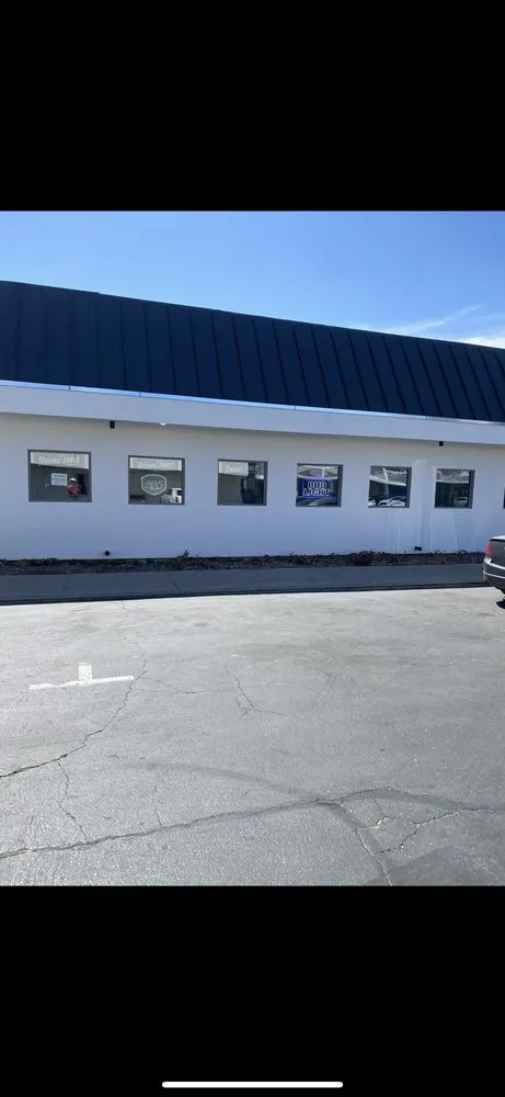 Top-rated lawn care service experts serving Riverbank, CA - Cati-Monter Stucco