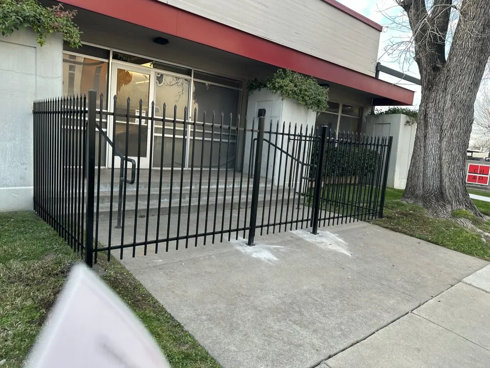 Custom lawn mowing service experts serving Sacramento, CA - Catillos Lawn Service