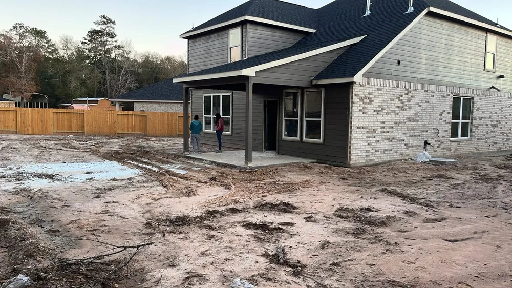 Reliable lawn mowing service with custom design in Magnolia, TX by Cattaleya Nursery