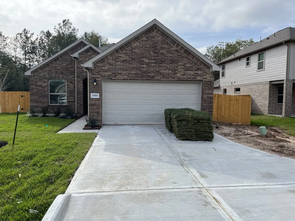 Local yard cleanup service in Magnolia, TX - Cattaleya Nursery