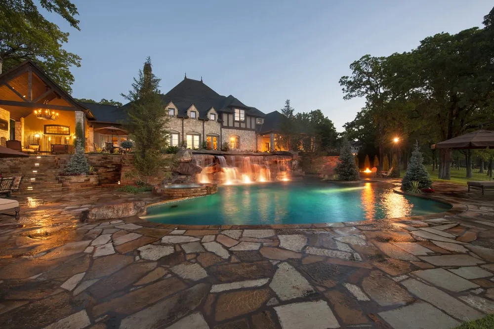 Affordable garden landscaping near you in Arcadia, OK by Caviness Landscape and Design