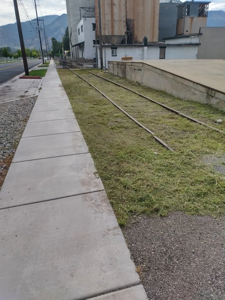 Local yard maintenance in Logan, UT - Cazares Lawn Care