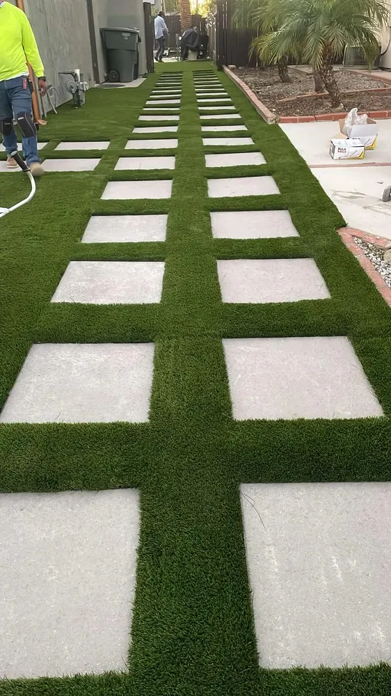 Affordable lawn mowing service for beautiful yards across East Los Angeles, CA - Cazcam Landscaping Service