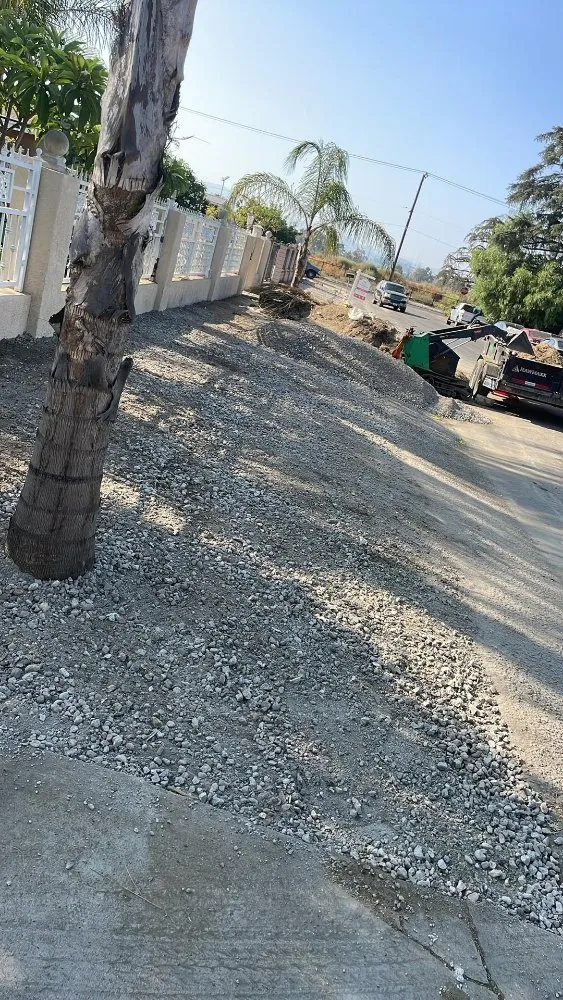 Expert yard maintenance for residential properties in East Los Angeles, CA by Cazcam Landscaping Service