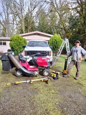 CB Lawn and Landscape Logo