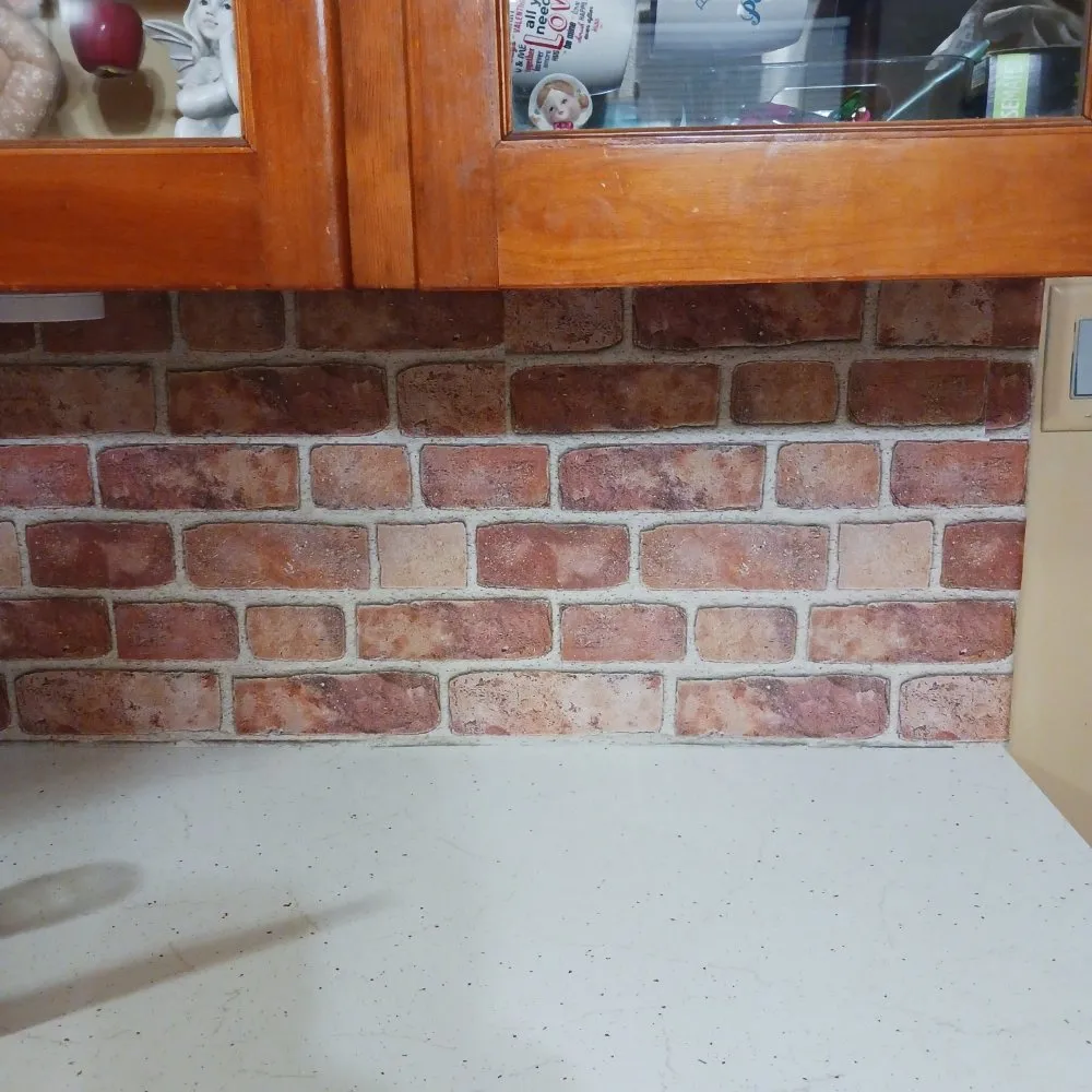 Expert yard maintenance for beautiful yards in Mansfield, OH by CB Roofing And Building