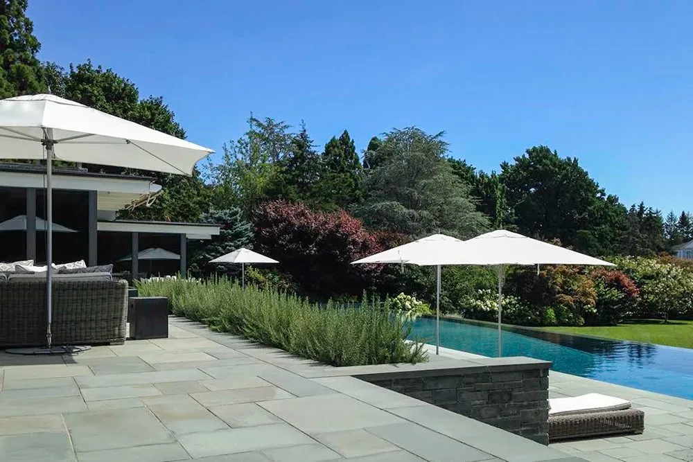 Trusted lawn care service experts serving Brooklyn, NY - CBK Gardens