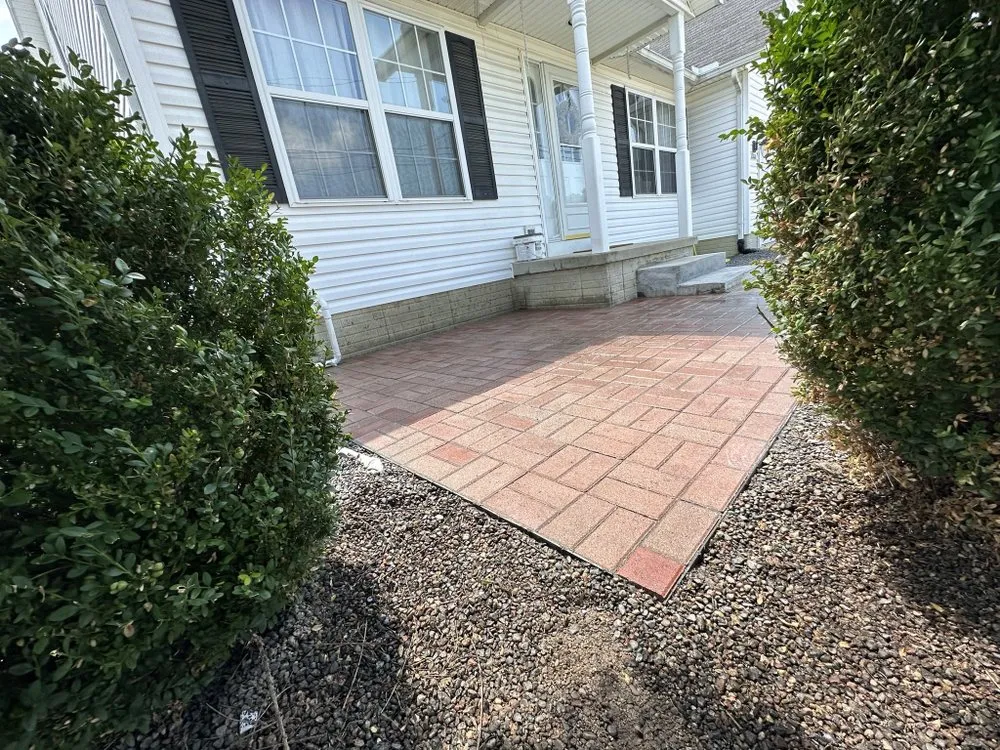 Local lawn mowing service experts serving North Ridgeville, OH - CBL Landscaping & Construction