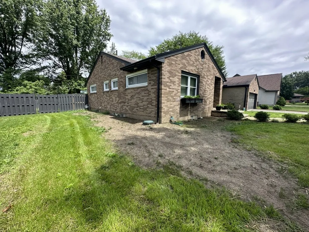 Custom yard cleanup service for beautiful yards in North Ridgeville, OH by CBL Landscaping & Construction