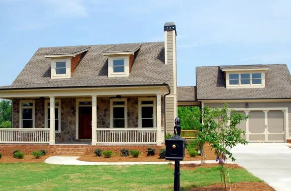 Custom lawn mowing service in Lexington, SC by Cbm Landscapes