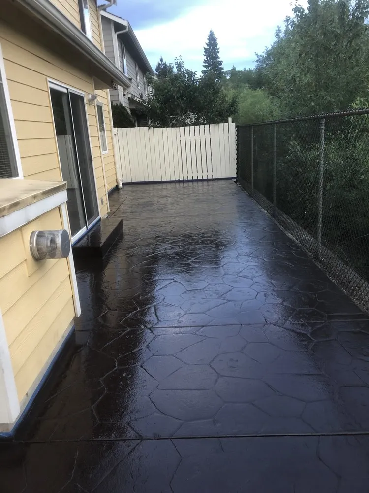 Expert lawn mowing service for residential properties across Snohomish, WA - CC Concrete & Landscape