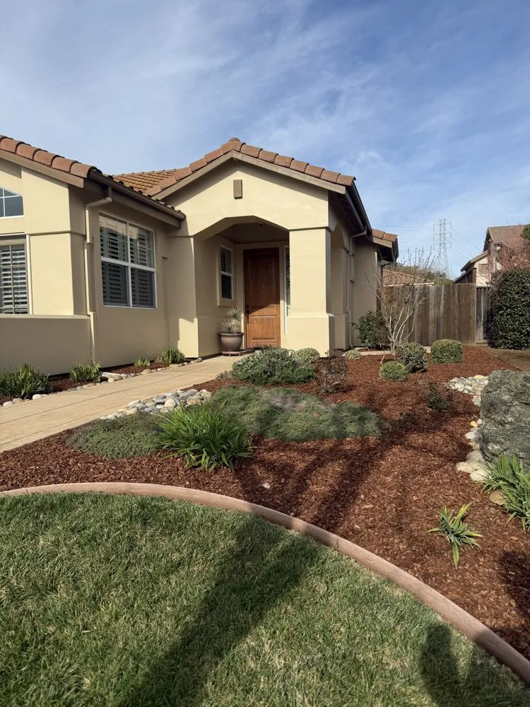 Local lawn care service experts serving Gilroy, CA - C&C Landscape & Tree Care