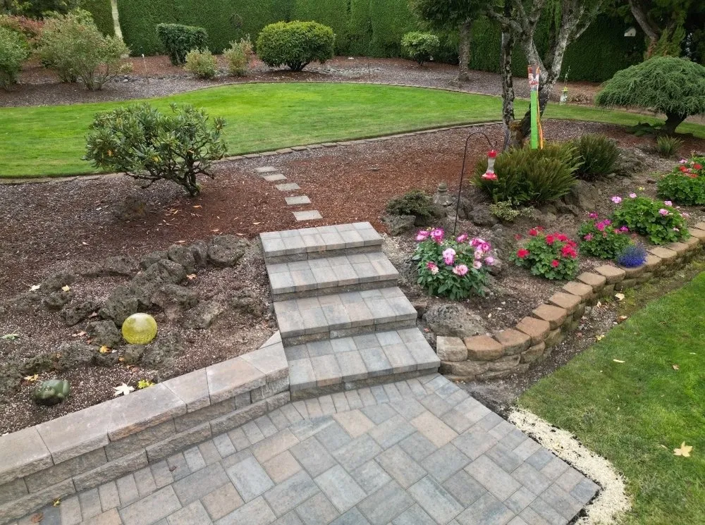 Reliable garden landscaping experts serving Woodburn, OR - CC Landscape