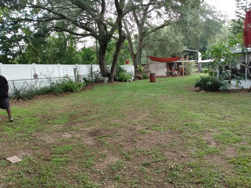 Local lawn care service experts serving Lakeland, FL - C&C Lawn Service