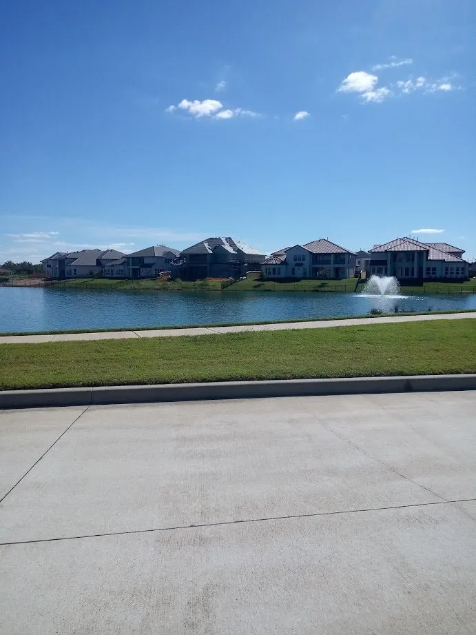 Expert yard maintenance in Houston, TX - C&C Lawn Services