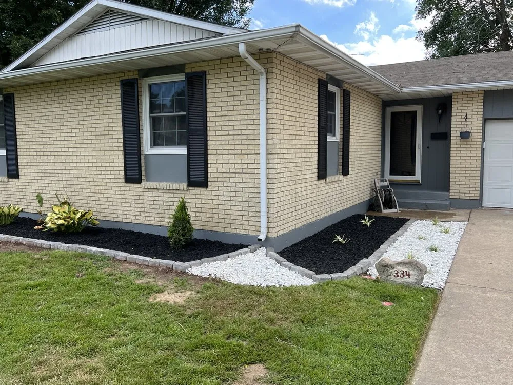 Custom residential landscaping in Chaffee, MO - C&C Lawns