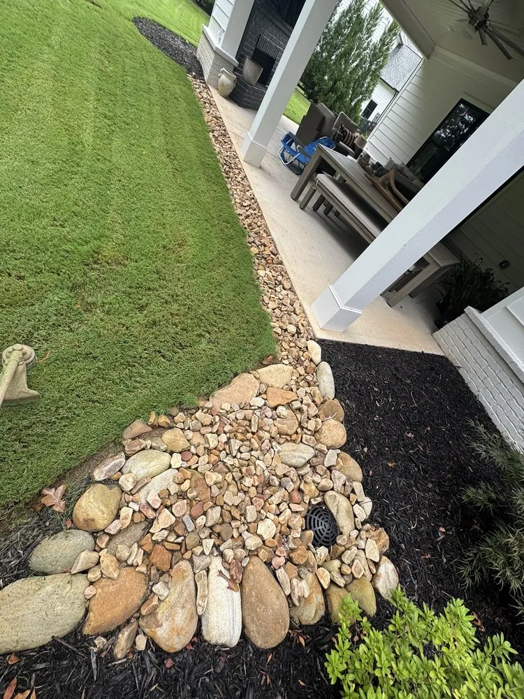 Professional garden landscaping in Johns Creek, GA - CC Pro Lawn Maintenance