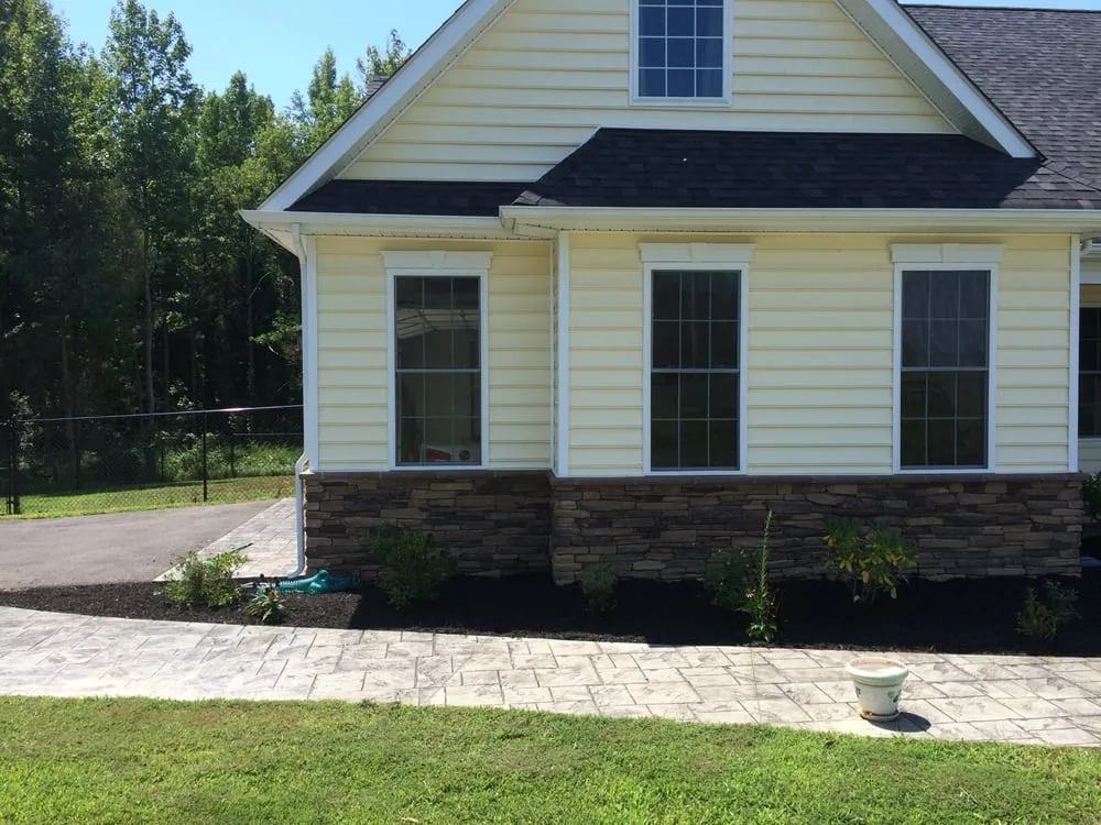 Top-rated landscaping services for year-round maintenance in Waldorf, MD by CC&D Landscaping Services