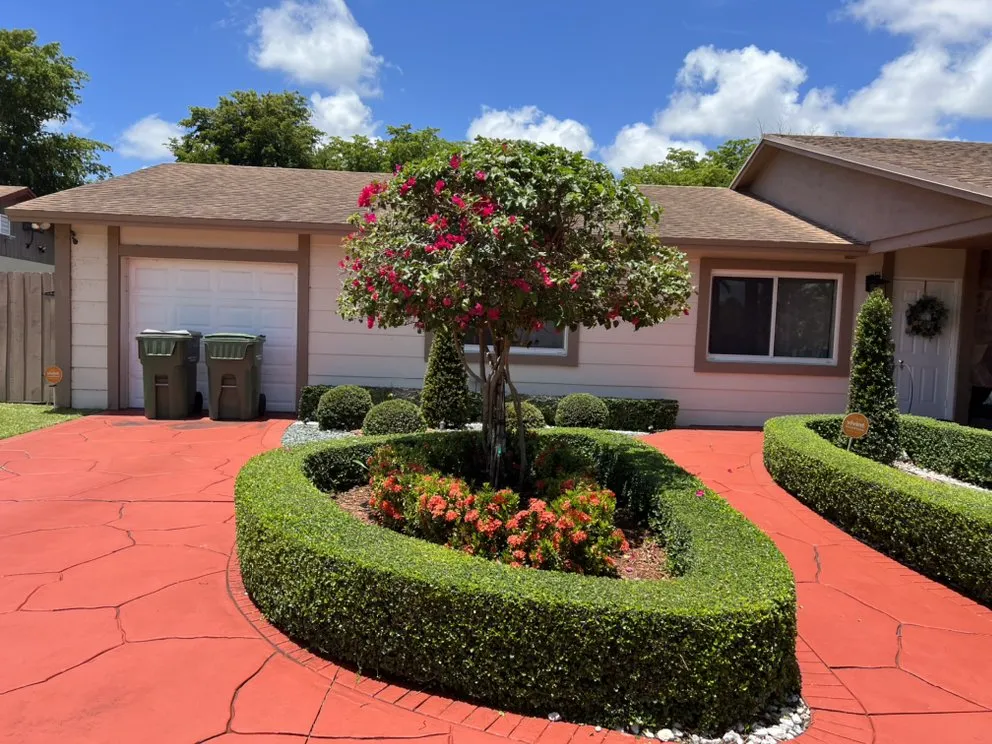 Reliable yard cleanup service in Homestead, FL - CCH Landscaping