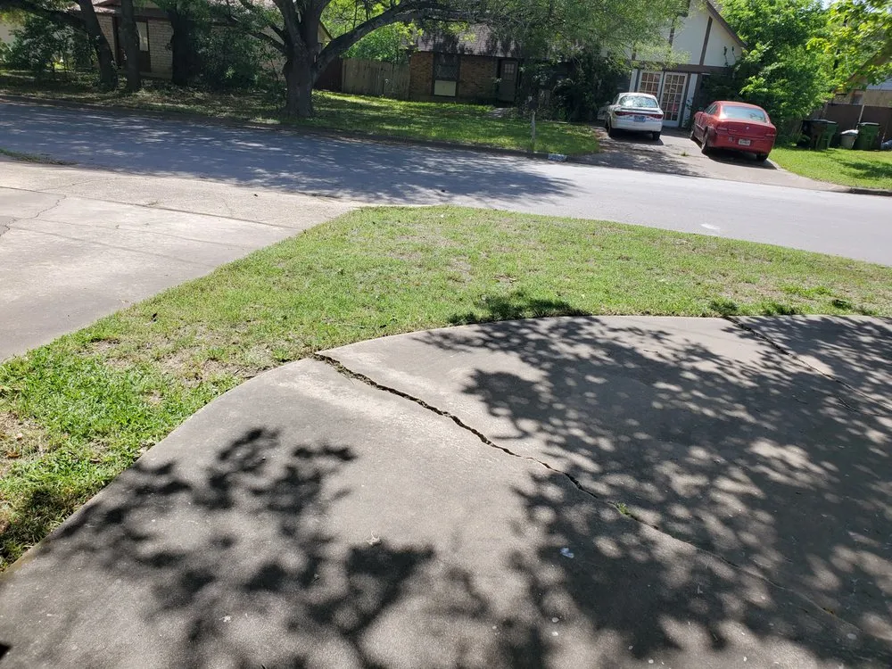 Trusted yard maintenance for beautiful yards in Webberville, TX by CC&m Landscape & Irrigation