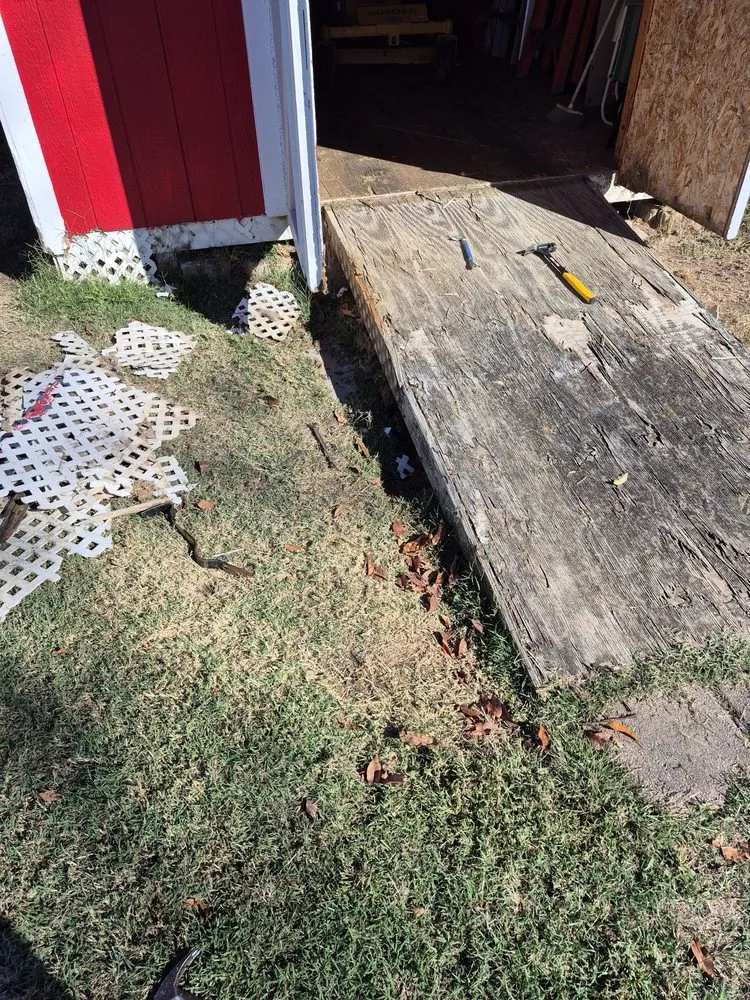 Professional lawn mowing service experts serving belleville, IL - CCT Handyman Services