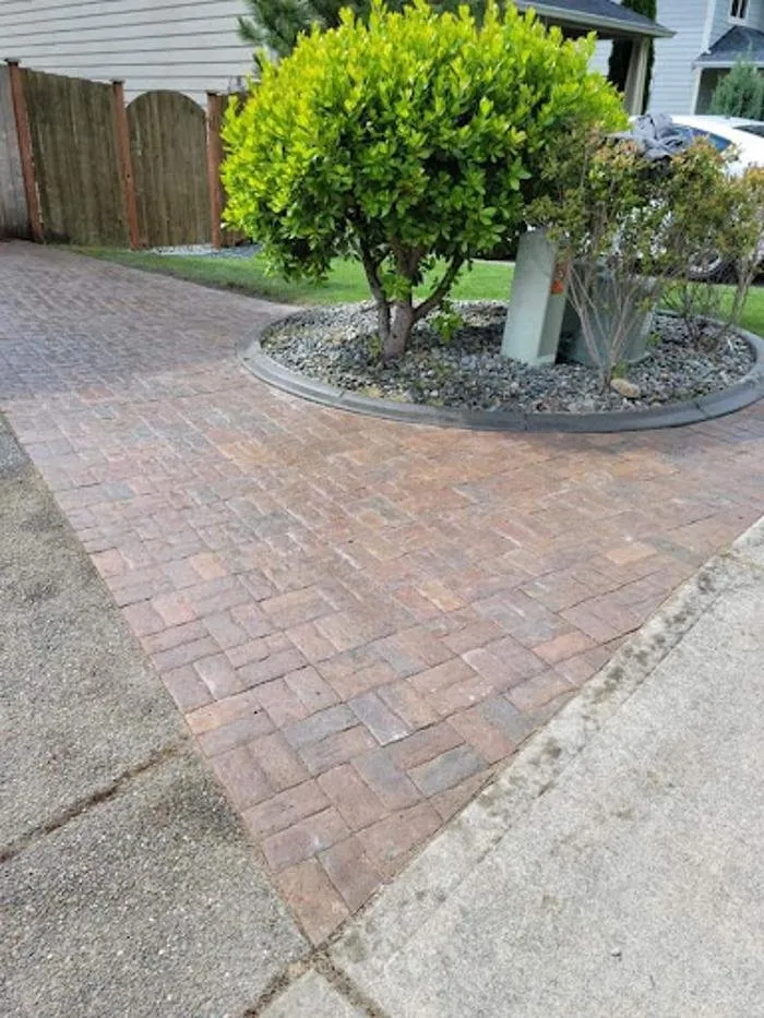 Reliable lawn mowing service experts serving Bonney Lake, WA - CD Excavating