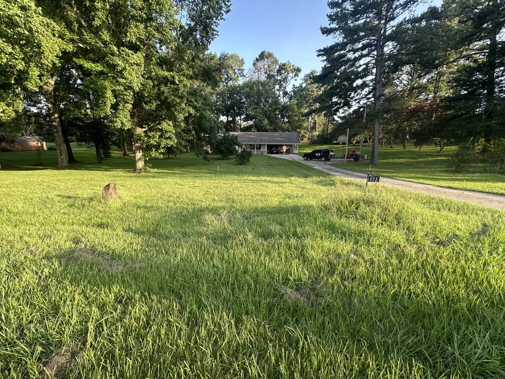 Top-rated landscaping services near you in Summit, MS by C&D Lawn Care Services