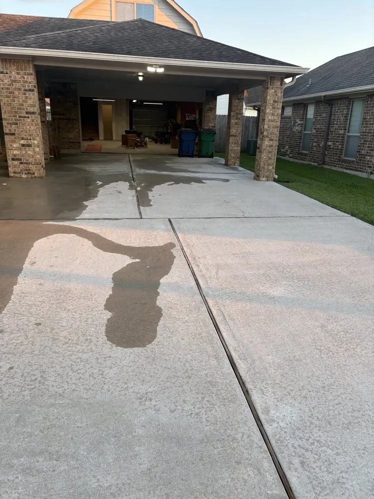 Expert garden landscaping in Rosharon, TX by CD Services