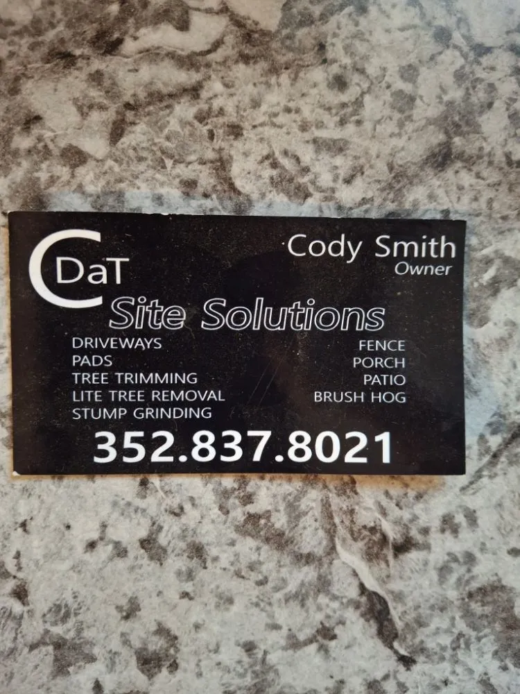 Professional garden landscaping near you in Earleton, FL by Cdat Lawn Maintenance and Clean Up