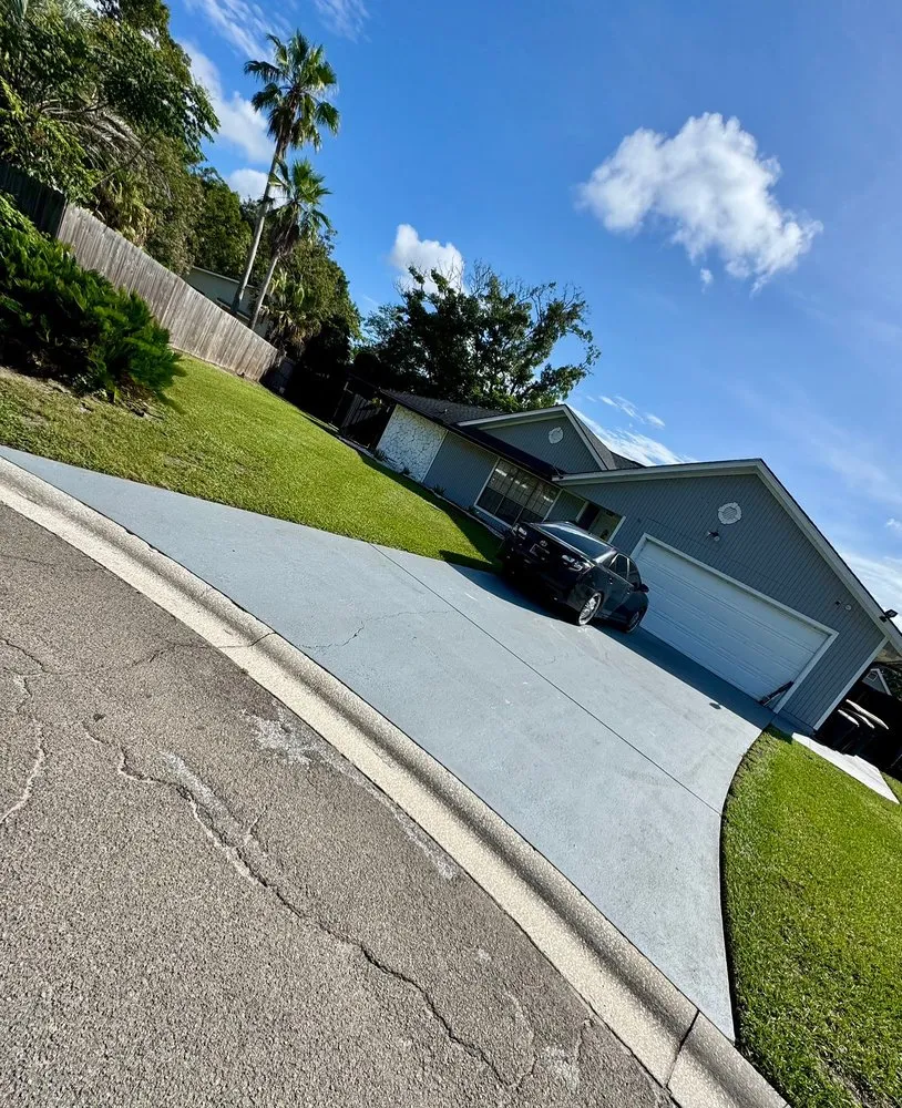 Professional landscaping services for homes across Jacksonville, FL - CDC Landscaping And More