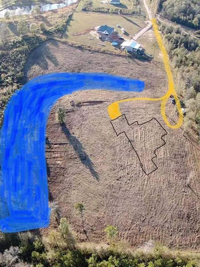 Custom garden landscaping for year-round maintenance in Carriere, MS by CDI Land Development