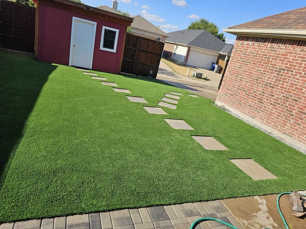 Top-rated lawn care service for homes in Las Vegas, NV by CDLV Landscape