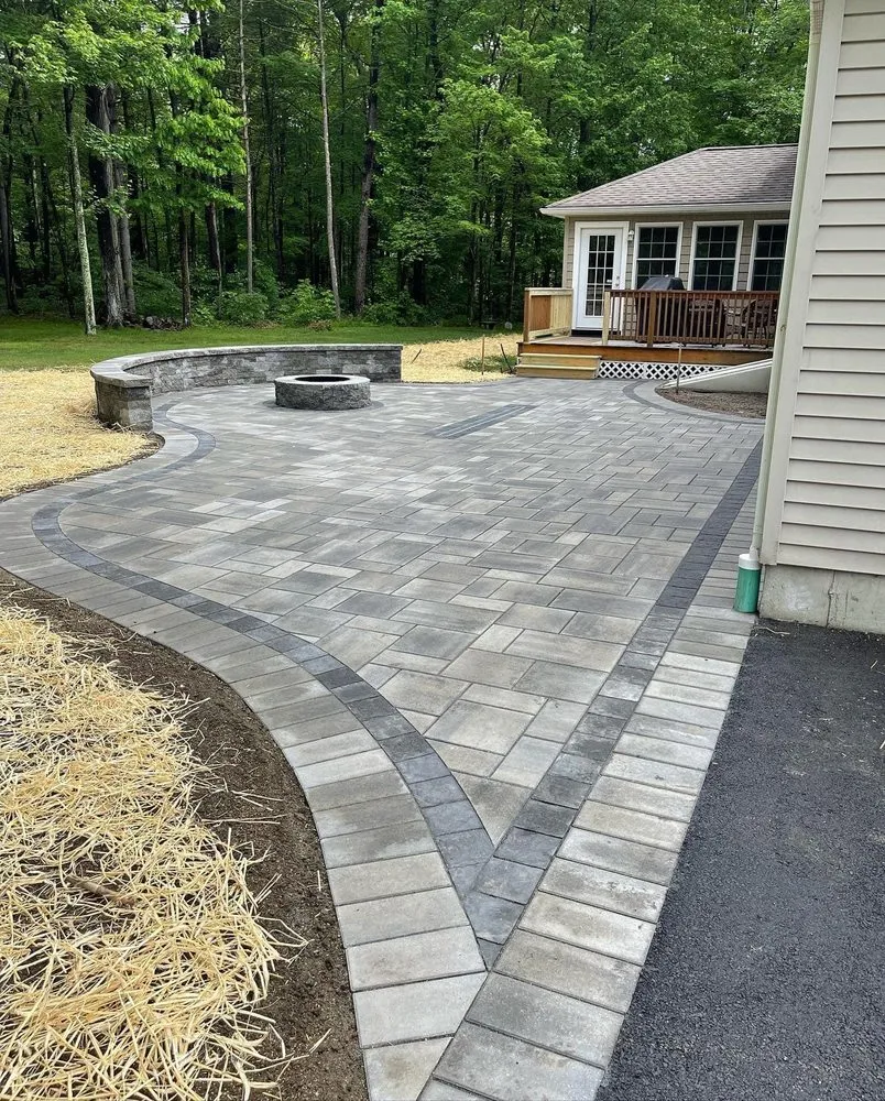 Expert lawn care service experts serving Lynn, MA - CDM Landscaping