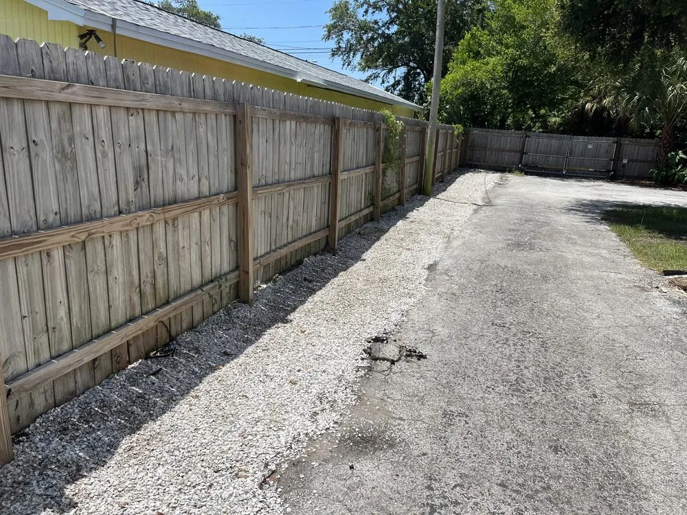 Affordable yard maintenance in Saint Petersburg, FL by Cds landscaping