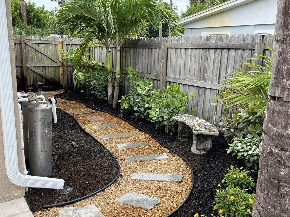 Custom yard cleanup service in Saint Petersburg, FL - Cds landscaping