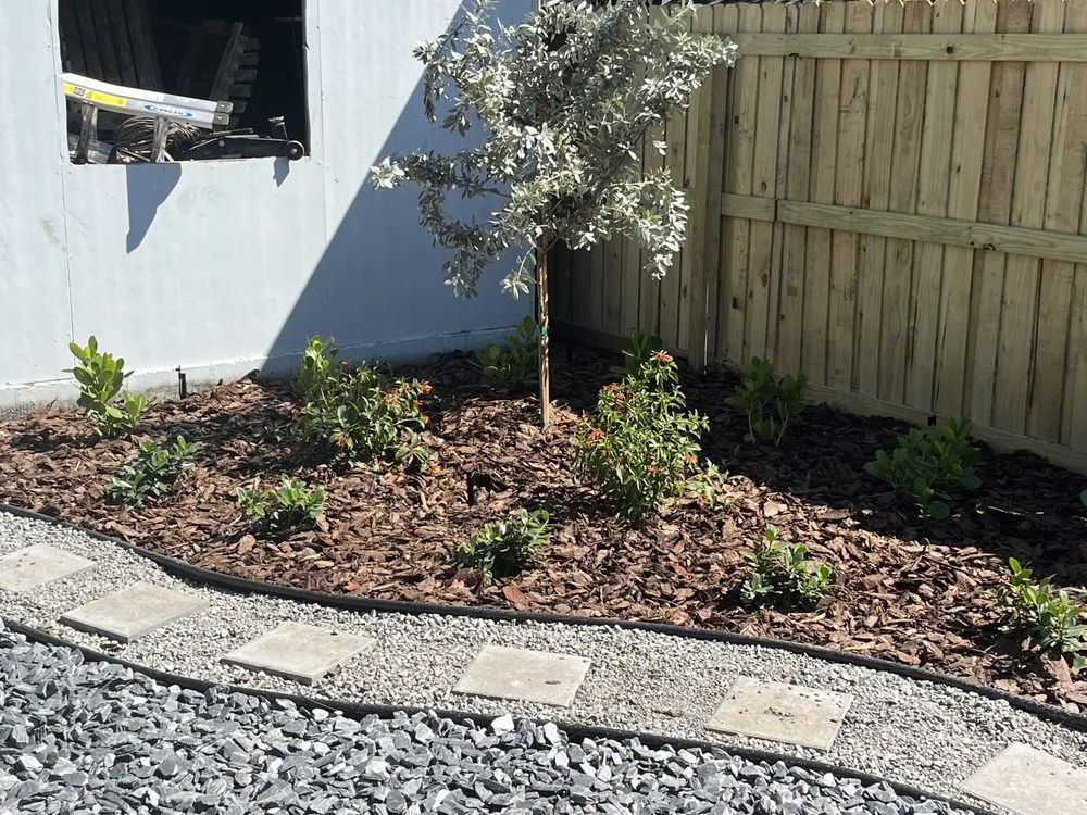 Custom outdoor landscaping near you across Saint Petersburg, FL - Cds landscaping