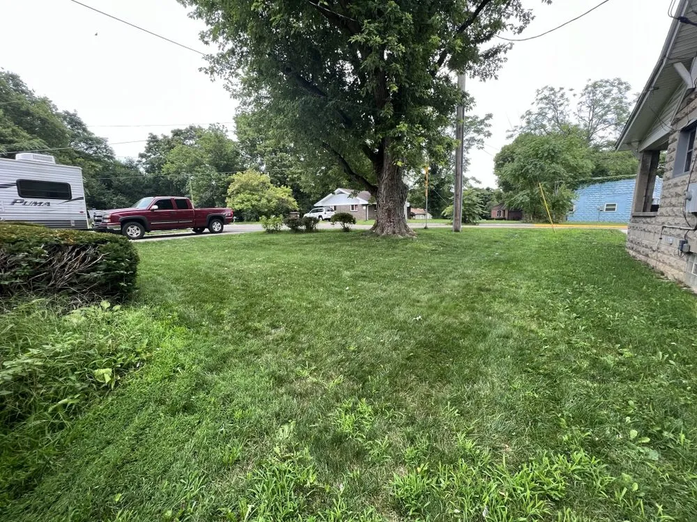 Expert residential landscaping experts serving Dayton, OH - CE & DD Properties