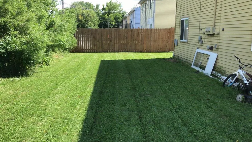 Reliable landscape design in Lorain, OH by C&E Landscaping And Powerwash Service