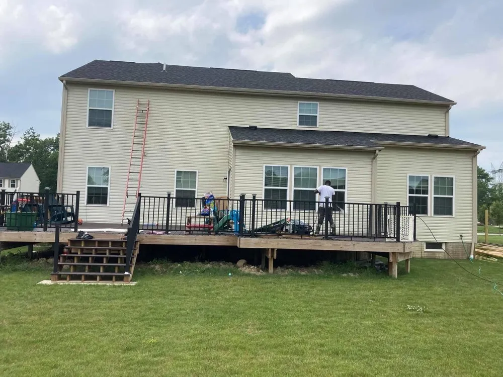 Professional landscaping services experts serving Lorain, OH - C&E Landscaping And Powerwash Service