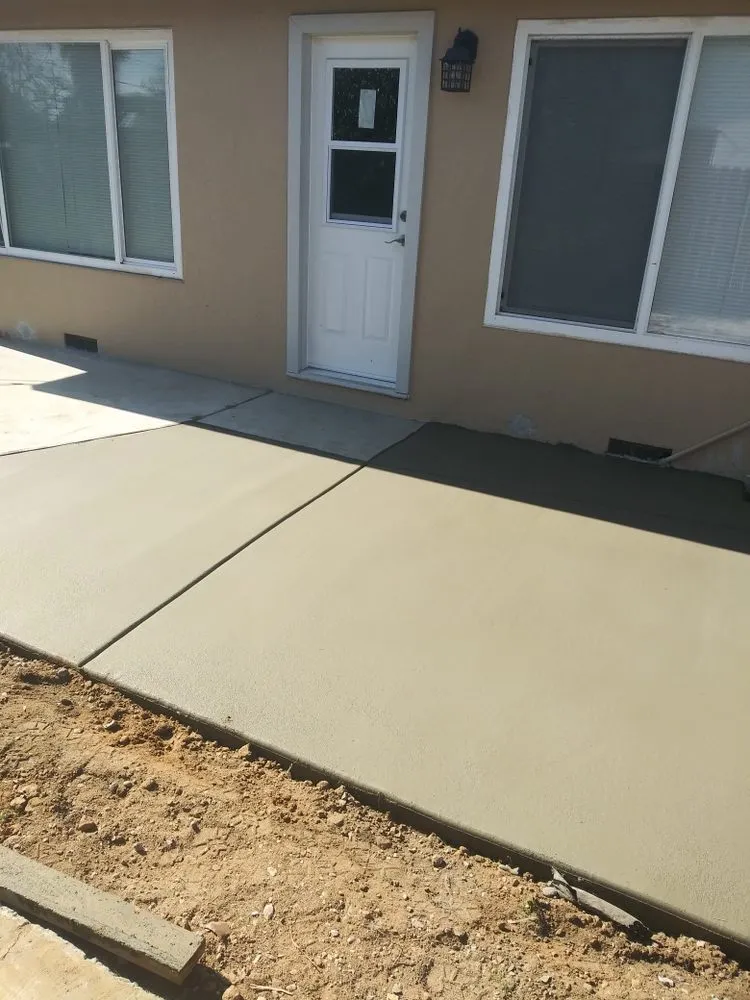 Affordable garden landscaping near you in Sacramento, CA by C&E Lawn Care Service