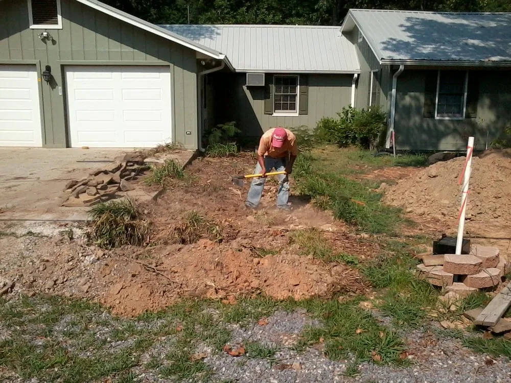 Local lawn mowing service in Pelham, AL - CE Outdoors