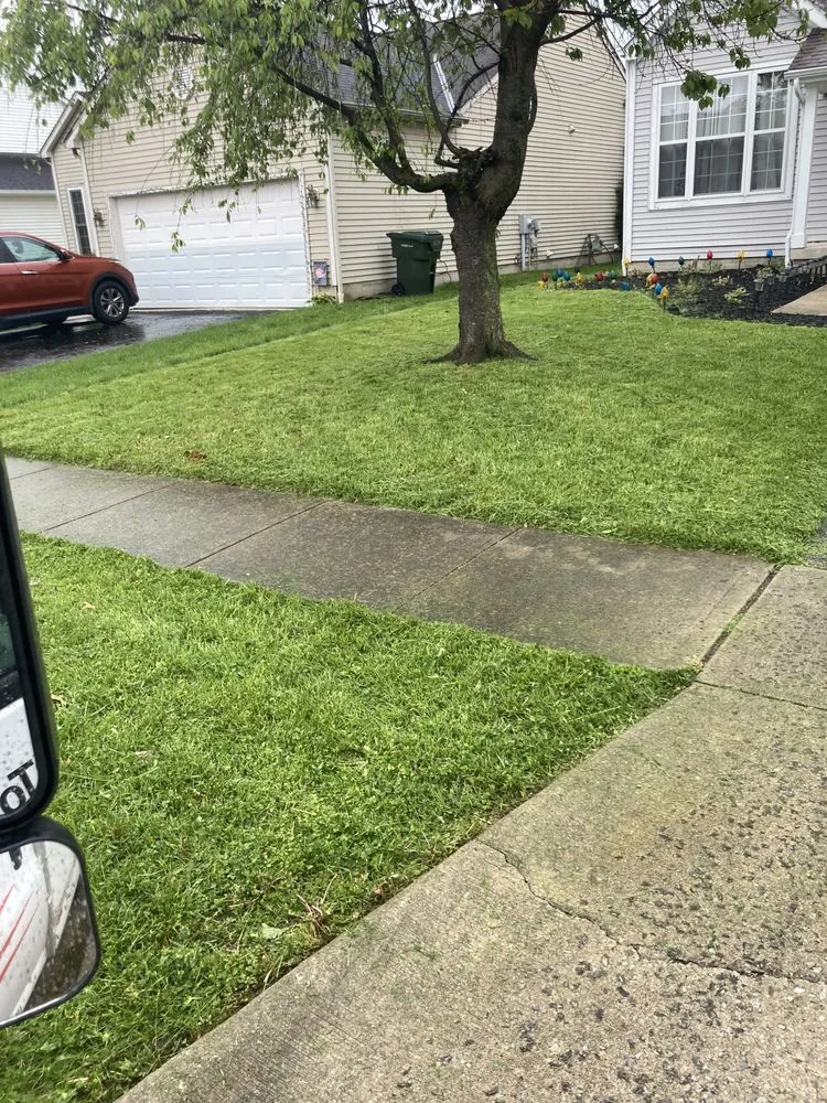 Local lawn care service with custom design across Reynoldsburg, OH - Ceaser’s Lawn Care