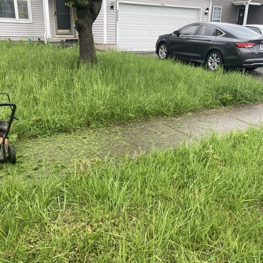 Trusted lawn mowing service for homes in Reynoldsburg, OH by Ceaser’s Lawn Care