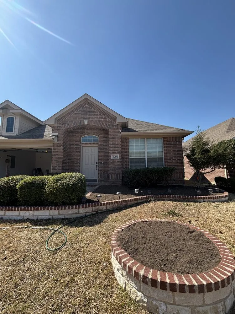 Expert residential landscaping for beautiful yards in Fort Worth, TX by Ceciliano’s Landscaping